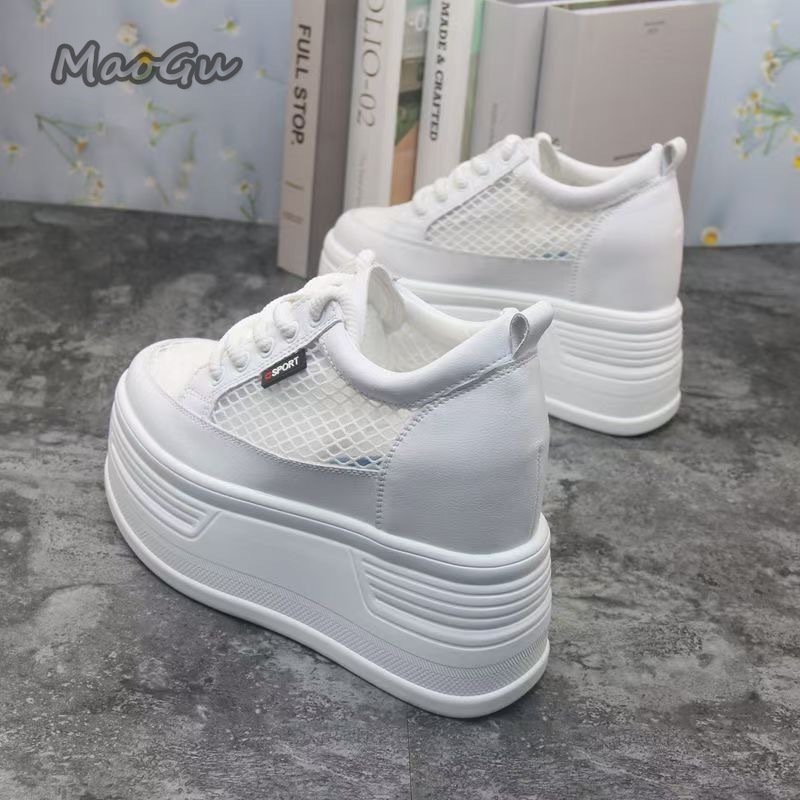 Tênis Feminino Plataforma de M - Guipure Lace Panel avaliação e preço