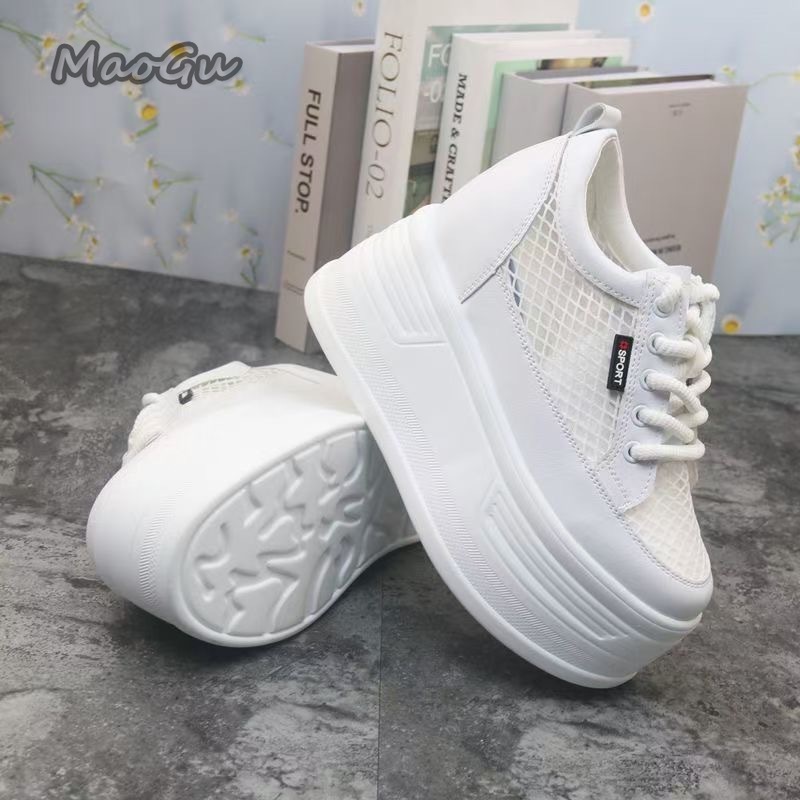 Tênis Feminino Plataforma de M - Guipure Lace Panel avaliação e preço